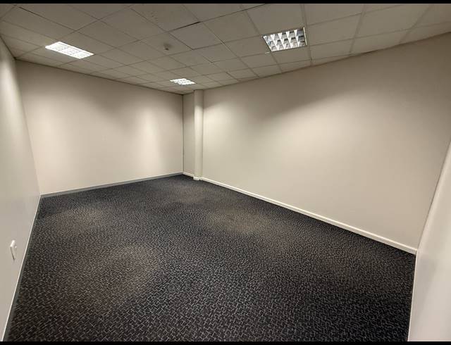 356M² OFFICE TO LET IN PARKTOWN